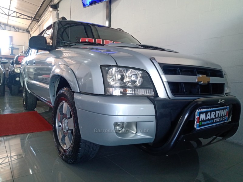 S10 2.8 EXECUTIVE 4X4 CD 12V TURBO ELECTRONIC INTERCOOLER DIESEL 4P MANUAL - 2011 - CAXIAS DO SUL