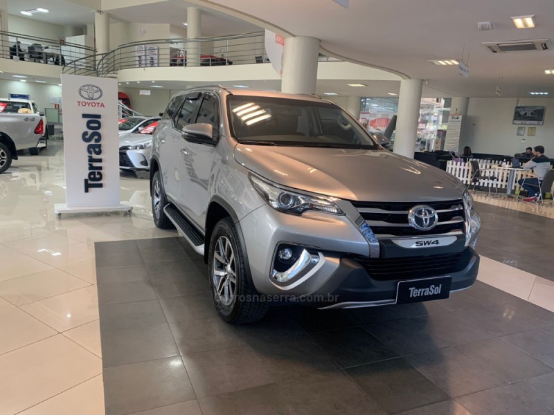 hilux sw4 2.8 srx 4x4 16v turbo intercooler diesel 4p automatico 2018 caxias do sul