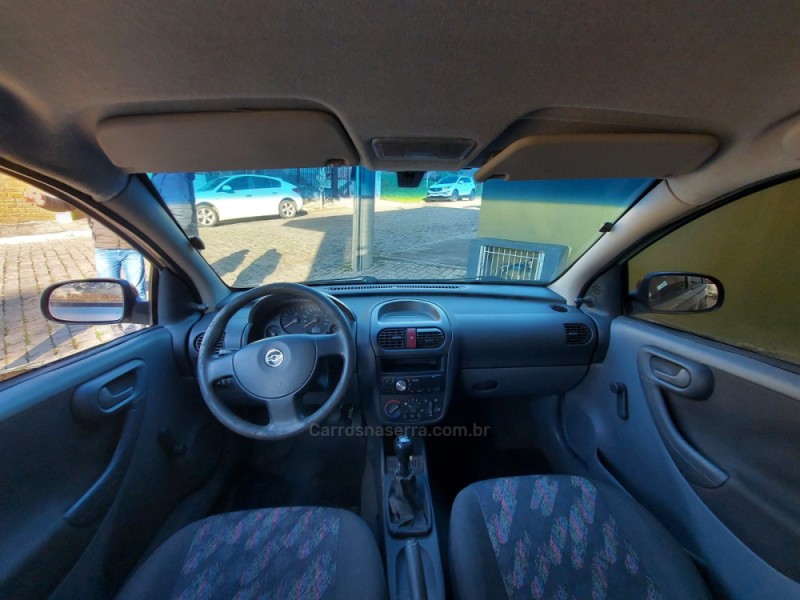 CORSA 1.8 MPFI JOY 8V FLEX 4P MANUAL - 2005 - CAXIAS DO SUL