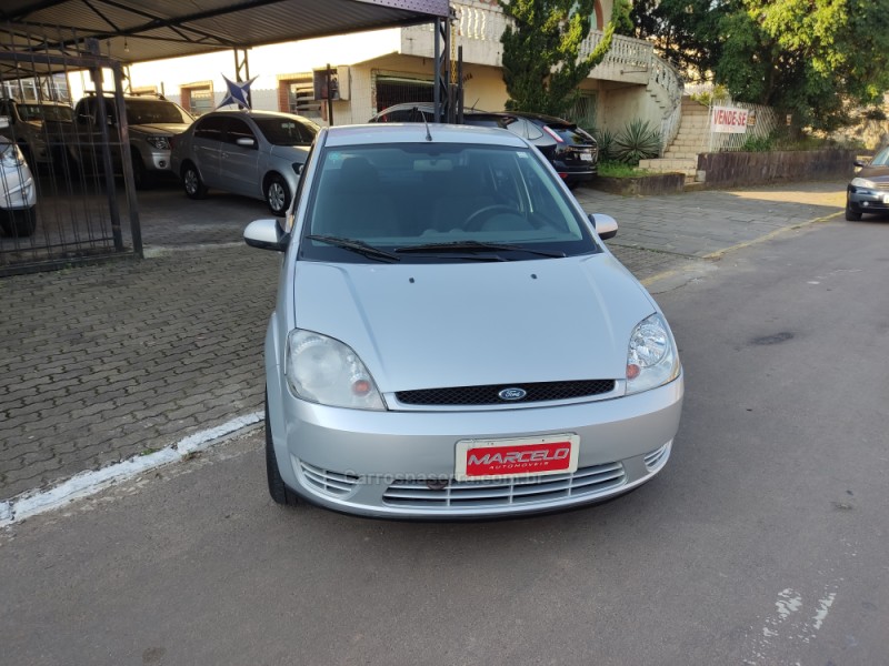 FIESTA 1.6 MPI SEDAN 8V FLEX 4P MANUAL - 2006 - GUAPORé