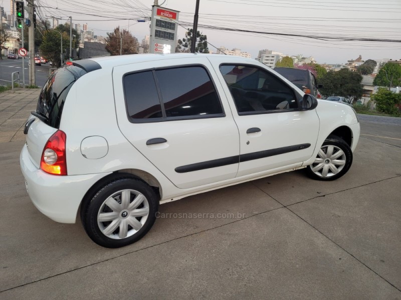 CLIO 1.0 CAMPUS 16V FLEX 4P MANUAL - 2012 - CAXIAS DO SUL