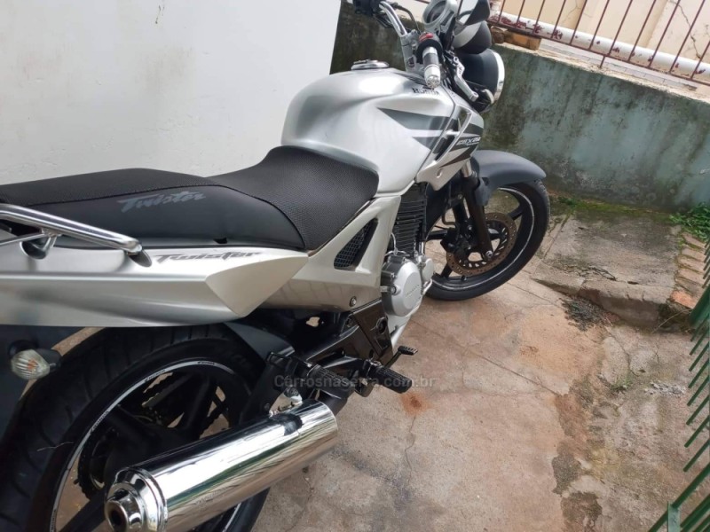 cb twister abs 2005 flores da cunha