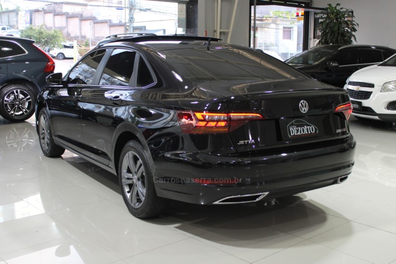 JETTA 1.4 R-LINE 250 16V TSI FLEX 4P AUTOMÁTICO - 2020 - CAXIAS DO SUL