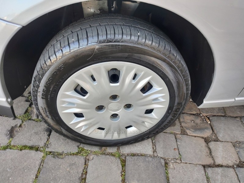 FOCUS 1.6 GL 16V FLEX 4P MANUAL - 2009 - GUAPORé