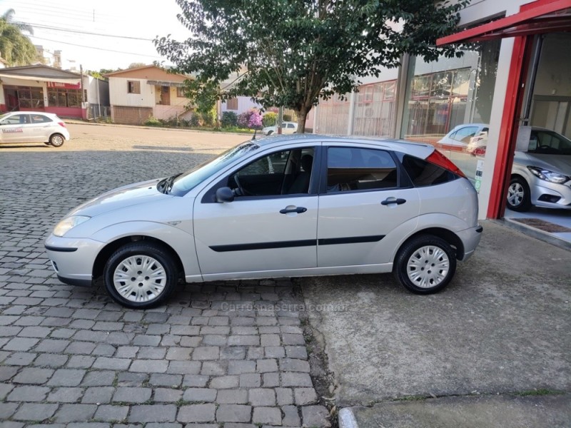 focus 1.6 gl 16v flex 4p manual 2009 guapore