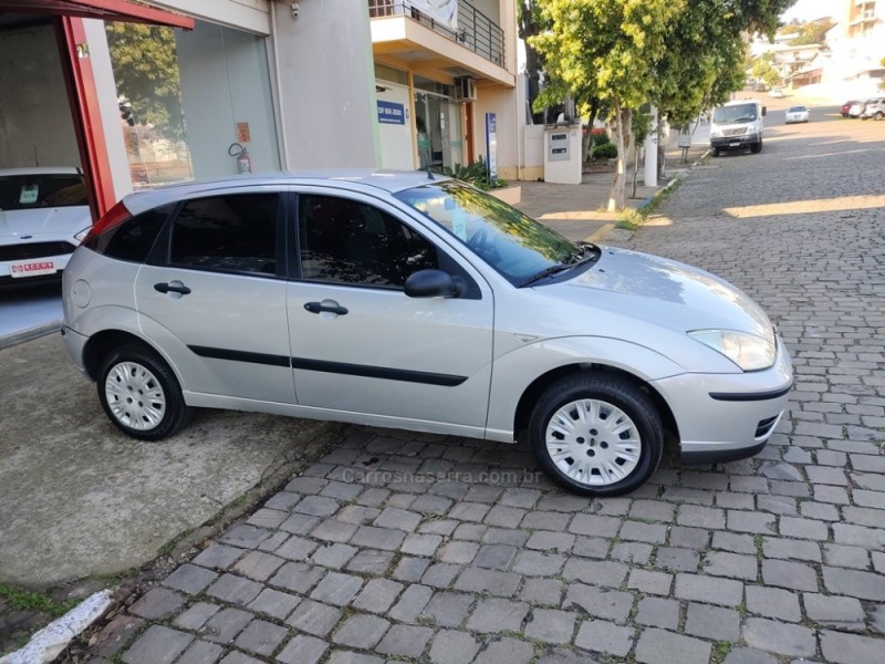 FOCUS 1.6 GL 16V FLEX 4P MANUAL - 2009 - GUAPORé