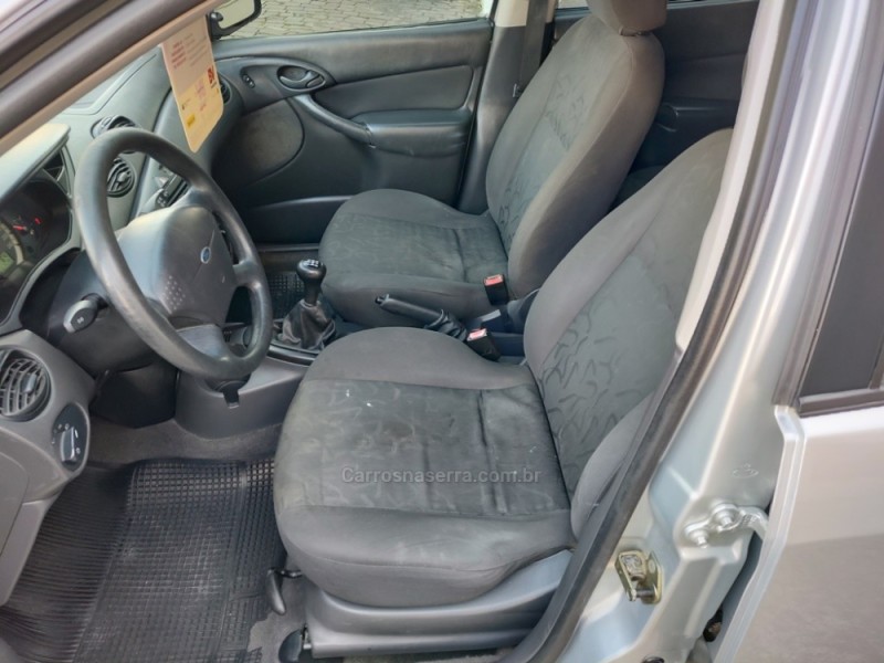 FOCUS 1.6 GL 16V FLEX 4P MANUAL - 2009 - GUAPORé