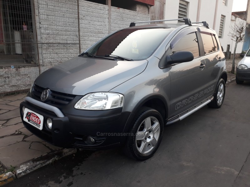 CROSSFOX 1.6 MI FLEX 8V 4P MANUAL - 2006 - TRêS COROAS