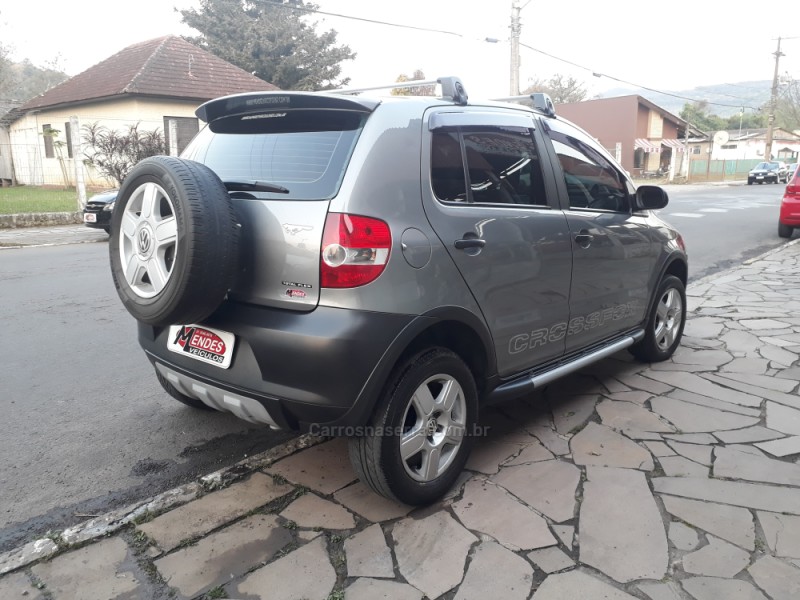 CROSSFOX 1.6 MI FLEX 8V 4P MANUAL - 2006 - TRêS COROAS