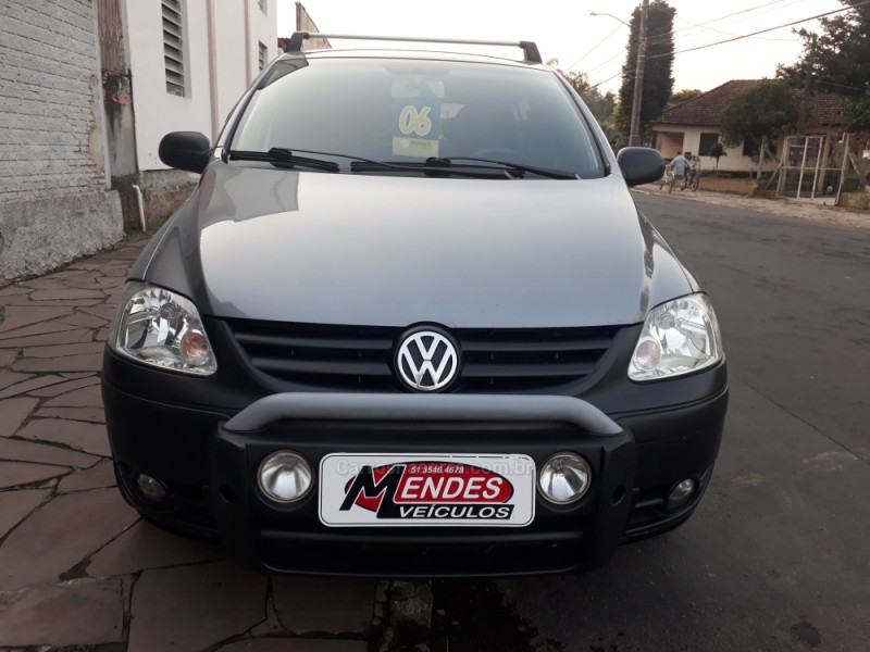 CROSSFOX 1.6 MI FLEX 8V 4P MANUAL - 2006 - TRêS COROAS
