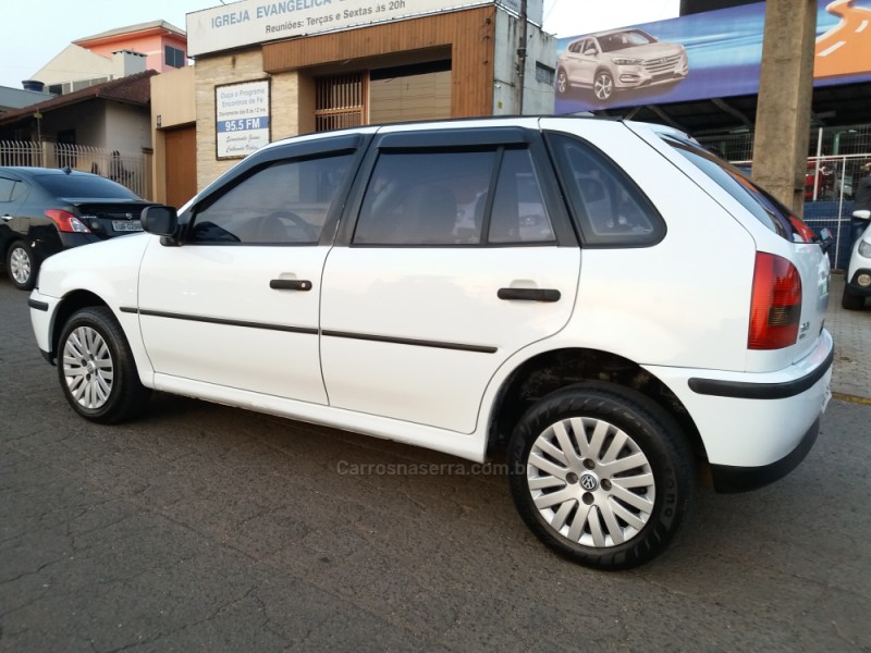 GOL 1.0 MI 16V GASOLINA 4P MANUAL G.III - 2001 - DOIS IRMãOS