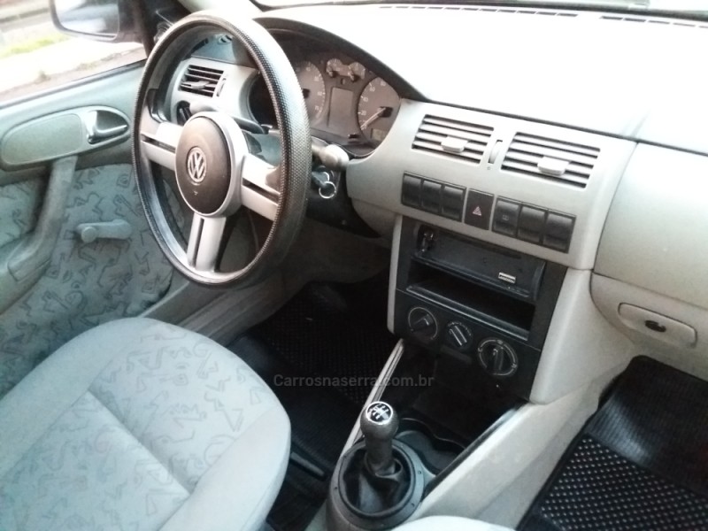 GOL 1.0 MI 16V GASOLINA 4P MANUAL G.III - 2001 - DOIS IRMãOS