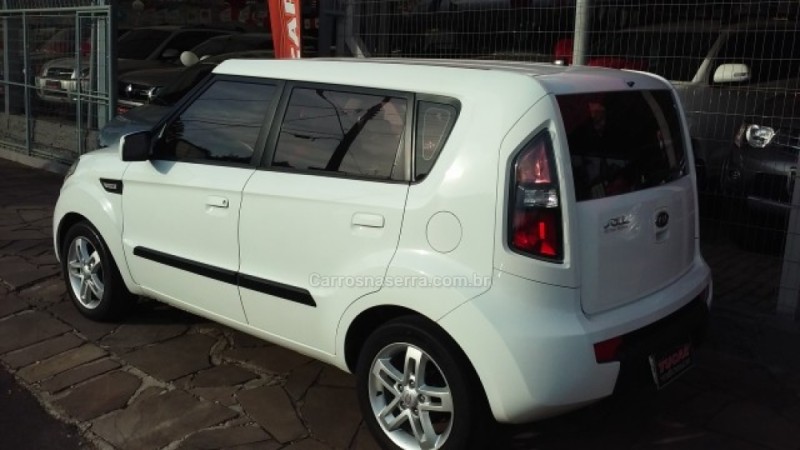 SOUL 1.6 EX 16V GASOLINA 4P AUTOMÁTICO - 2011 - DOIS IRMãOS