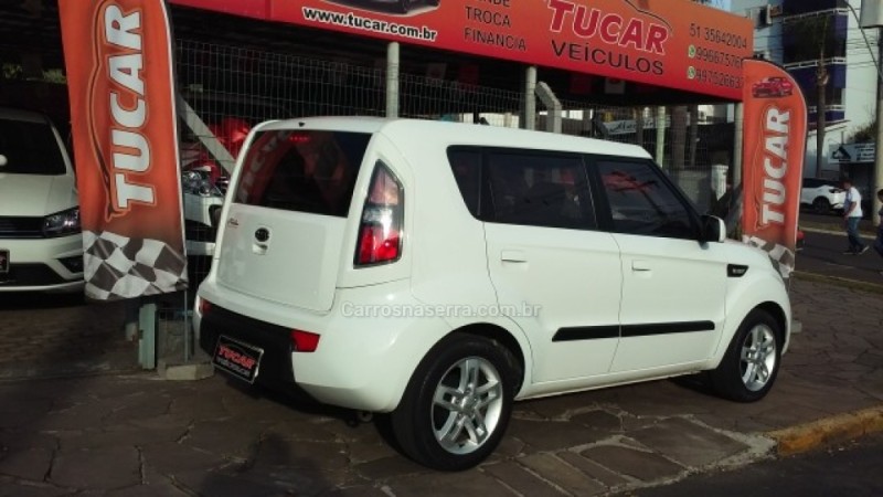 SOUL 1.6 EX 16V GASOLINA 4P AUTOMÁTICO - 2011 - DOIS IRMãOS