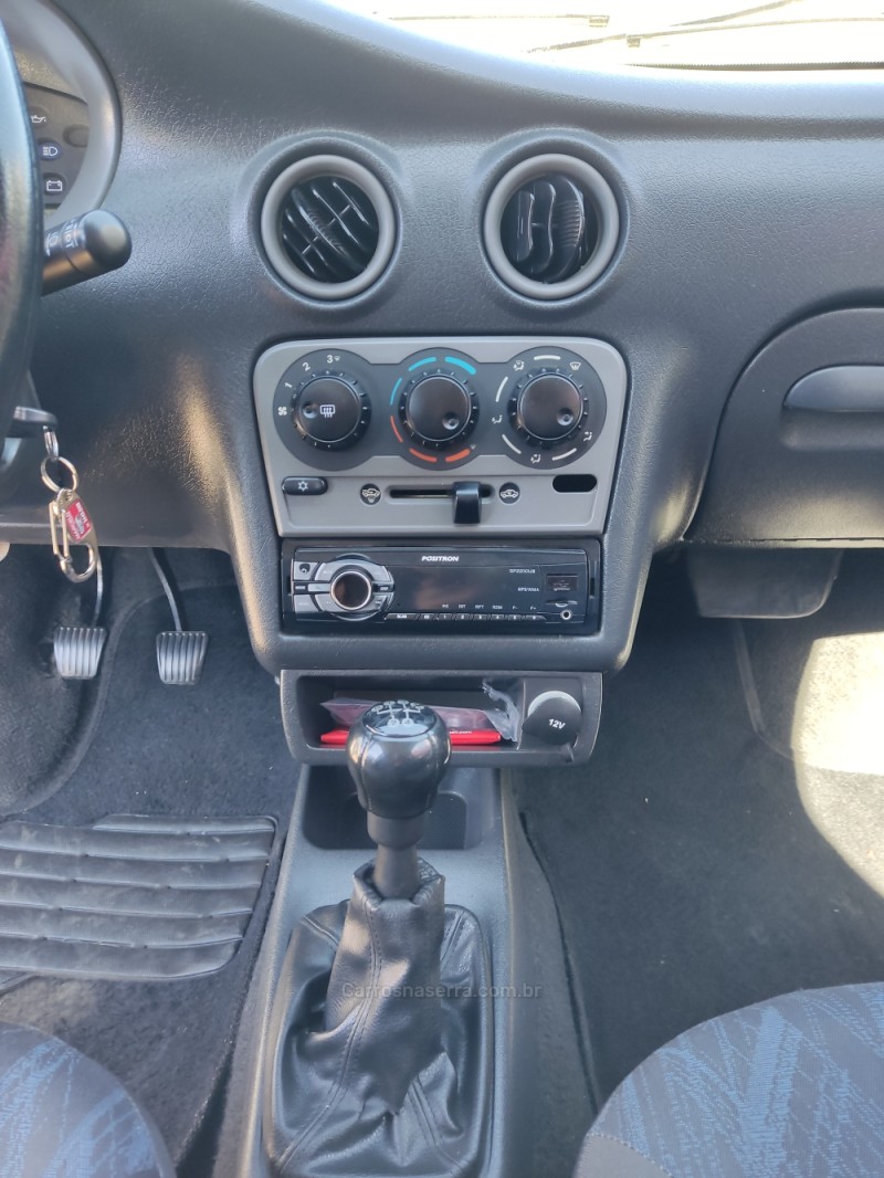 CELTA 1.0 MPFI LIFE 8V GASOLINA 2P MANUAL - 2006 - GUAPORé