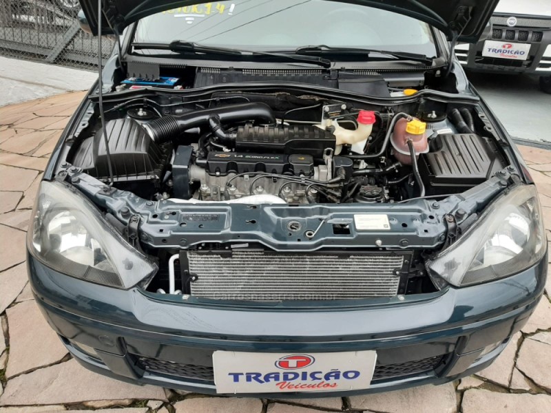 CORSA 1.4 MPFI PREMIUM 8V FLEX 4P MANUAL - 2010 - CAXIAS DO SUL