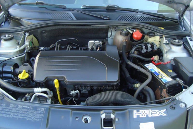 CLIO 1.0 PRIVILÉGE SEDAN 16V GASOLINA 4P MANUAL - 2008 - CAXIAS DO SUL