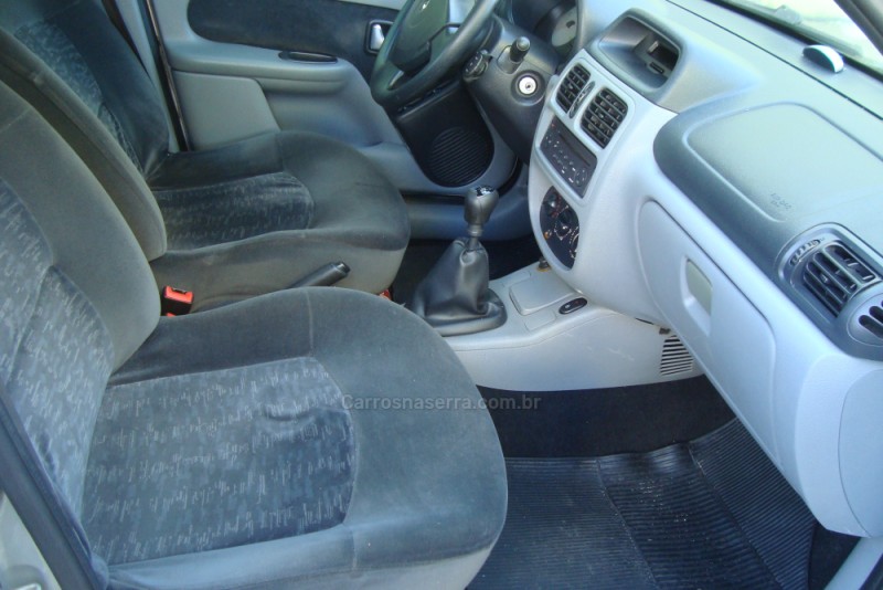 CLIO 1.0 PRIVILÉGE SEDAN 16V GASOLINA 4P MANUAL - 2008 - CAXIAS DO SUL