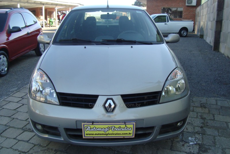 CLIO 1.0 PRIVILÉGE SEDAN 16V GASOLINA 4P MANUAL - 2008 - CAXIAS DO SUL