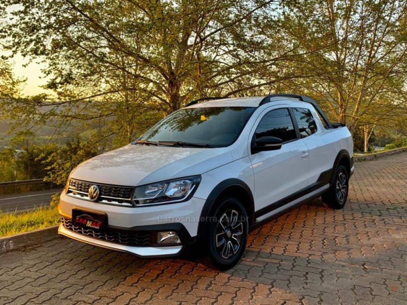SAVEIRO 1.6 CROSS CD 16V FLEX 2P MANUAL - 2017 - DOIS IRMãOS