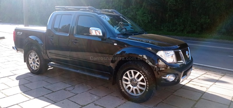 FRONTIER 2.5 SL 4X4 CD TURBO ELETRONIC DIESEL 4P AUTOMÁTICO