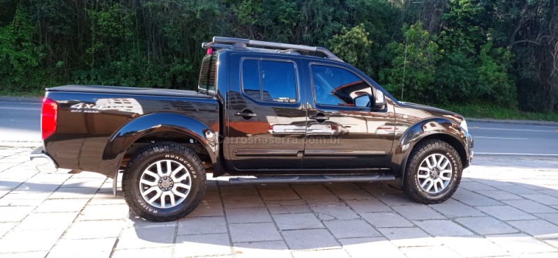 FRONTIER 2.5 SL 4X4 CD TURBO ELETRONIC DIESEL 4P AUTOMÁTICO - 2014 - CAXIAS DO SUL
