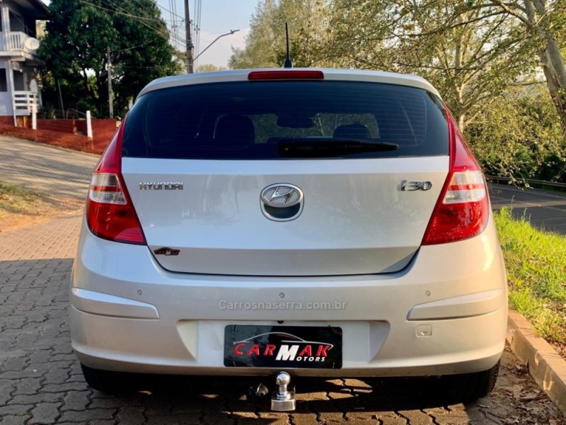I30 2.0 MPFI GLS 16V GASOLINA 4P AUTOMÁTICO - 2011 - DOIS IRMãOS