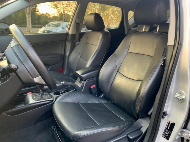 I30 2.0 MPFI GLS 16V GASOLINA 4P AUTOMÁTICO - 2011 - DOIS IRMãOS
