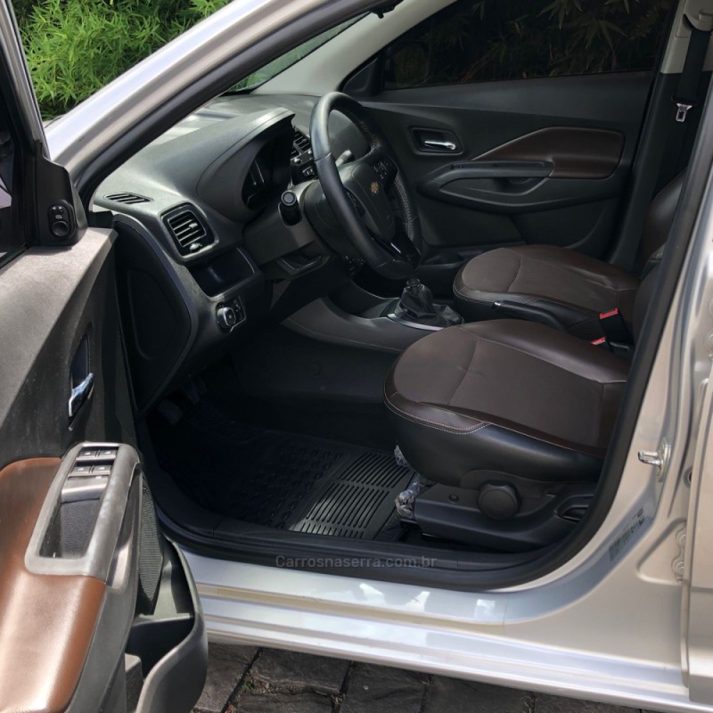 COBALT 1.4 SFI LTZ 8V FLEX 4P MANUAL - 2017 - FARROUPILHA