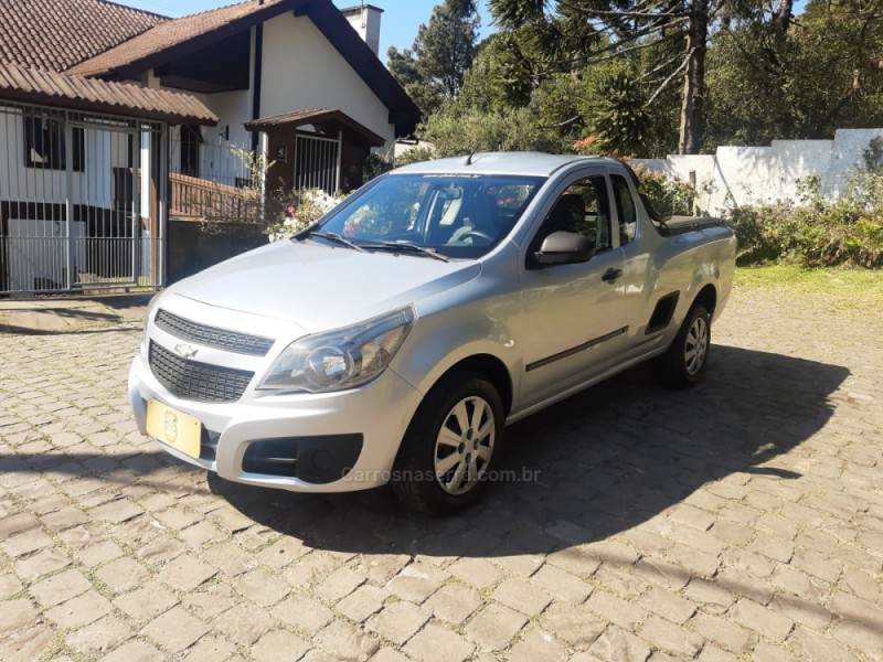 montana 1.4 mpfi ls cs 8v flex 2p manual 2013 canela