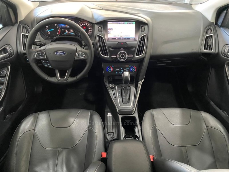 FOCUS 2.0 TITANIUM 16V FLEX 4P AUTOMÁTICO - 2016 - CAXIAS DO SUL