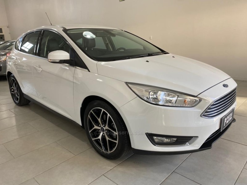 FOCUS 2.0 TITANIUM 16V FLEX 4P AUTOMÁTICO - 2016 - CAXIAS DO SUL