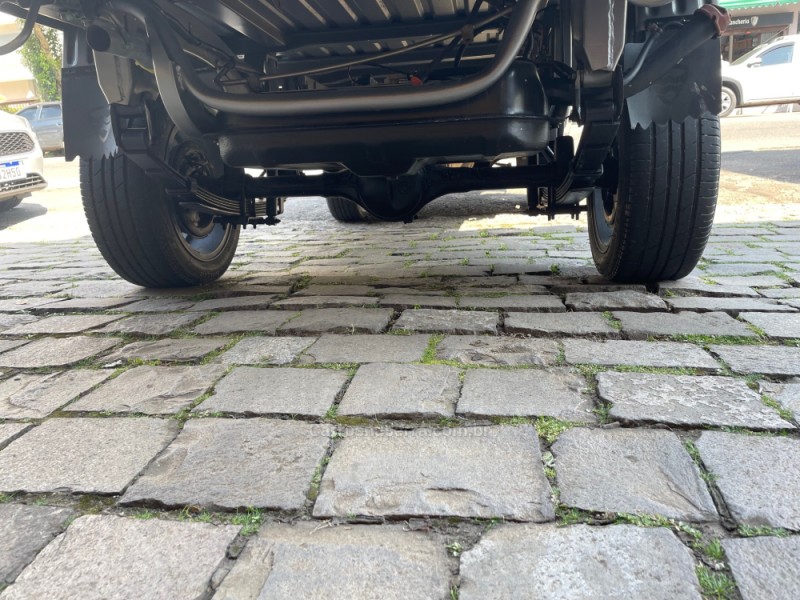 TOWNER 1.0 PICK-UP 8V GASOLINA 2P MANUAL - 2011 - CAXIAS DO SUL
