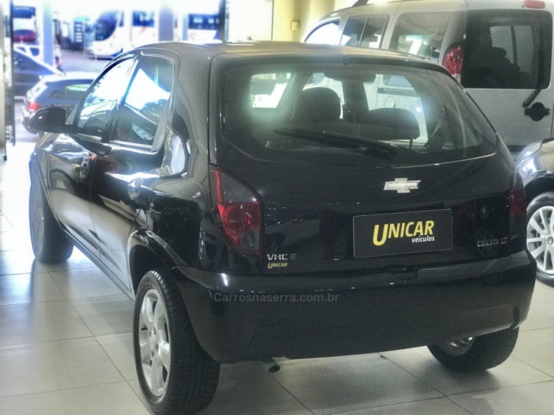 CELTA 1.0 MPFI LT 8V FLEX 4P MANUAL - 2013 - PASSO FUNDO