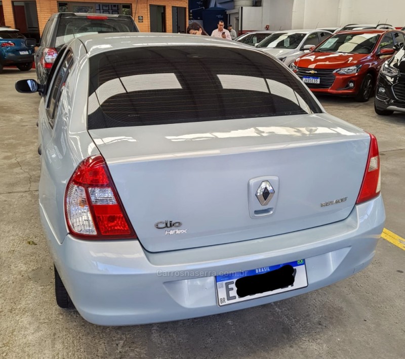 CLIO 1.0 EXPRESSION SEDAN 16V FLEX 4P MANUAL - 2008 - CAXIAS DO SUL