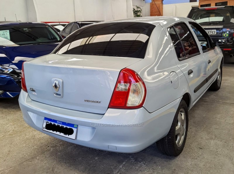 CLIO 1.0 EXPRESSION SEDAN 16V FLEX 4P MANUAL - 2008 - CAXIAS DO SUL