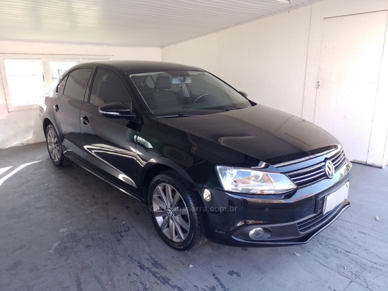 JETTA 2.0 COMFORTLINE FLEX 4P TIPTRONIC - 2014 - BENTO GONçALVES