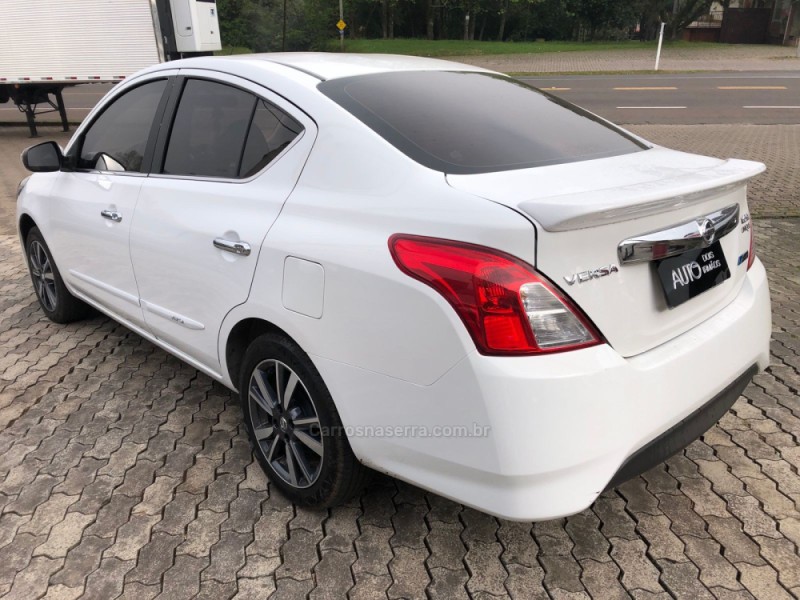 VERSA 1.6 16V FLEX UNIQUE 4P XTRONIC - 2018 - DOIS IRMãOS