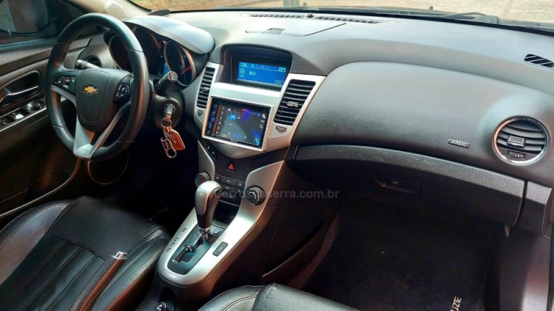 CRUZE 1.8 LT 16V FLEX 4P AUTOMÁTICO - 2013 - CANELA