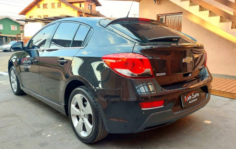 CRUZE 1.8 LT 16V FLEX 4P AUTOMÁTICO - 2013 - CANELA