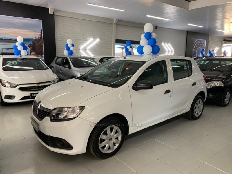 sandero 1.0 authentique 12v flex 4p manual 2020 estancia velha