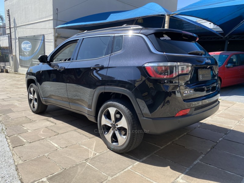 COMPASS 2.0 16V DIESEL LONGITUDE 4X4 AUTOMÁTICO - 2017 - CAXIAS DO SUL