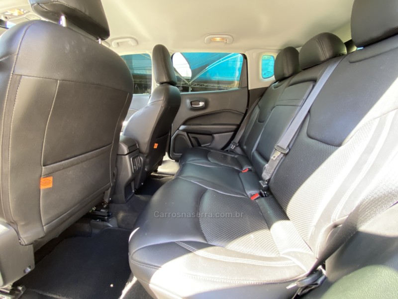 COMPASS 2.0 16V DIESEL LONGITUDE 4X4 AUTOMÁTICO - 2017 - CAXIAS DO SUL
