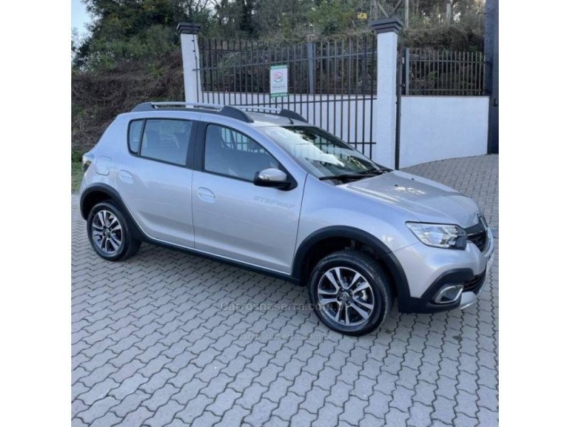 SANDERO 1.6 STEPWAY ICONIC X-TRONIC 16V FLEX 4P AUTOMÁTICO - 2022 - CAXIAS DO SUL