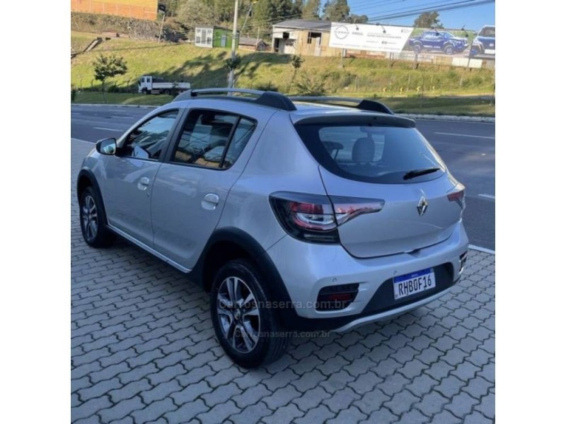 SANDERO 1.6 STEPWAY ICONIC X-TRONIC 16V FLEX 4P AUTOMÁTICO - 2022 - CAXIAS DO SUL