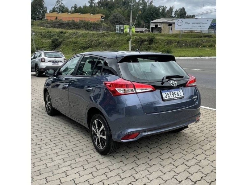 YARIS 1.5 XS CONNECT 16V FLEX 4P AUTOMÁTICO - 2022 - CAXIAS DO SUL