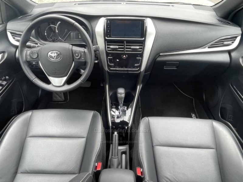 YARIS 1.5 XS CONNECT 16V FLEX 4P AUTOMÁTICO - 2022 - CAXIAS DO SUL