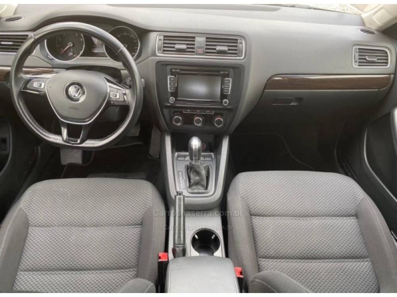 JETTA 2.0 COMFORTLINE FLEX 4P TIPTRONIC - 2015 - CAXIAS DO SUL