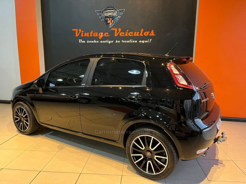 PUNTO 1.6 ESSENCE 16V FLEX 4P MANUAL - 2013 - CAXIAS DO SUL