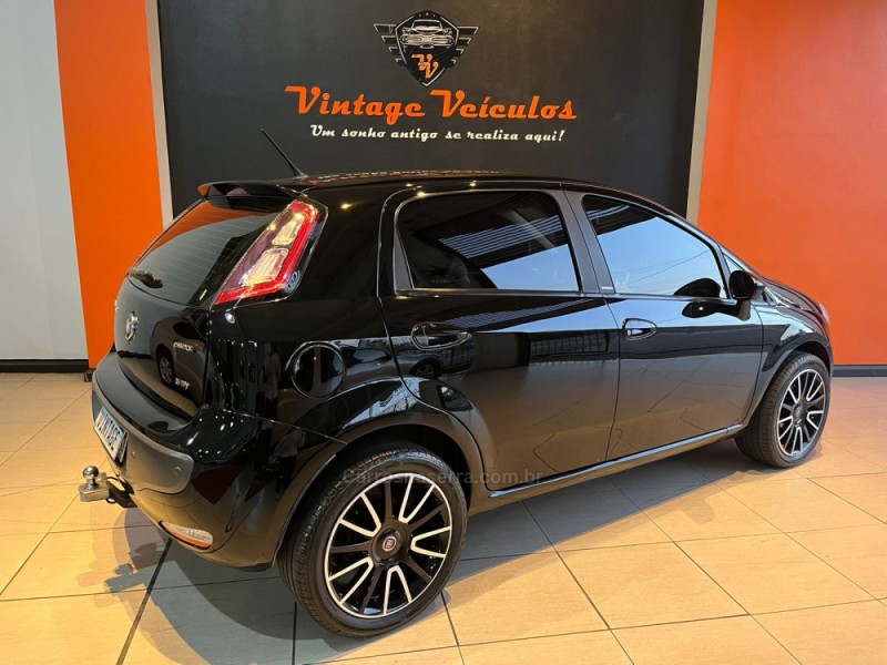 PUNTO 1.6 ESSENCE 16V FLEX 4P MANUAL - 2013 - CAXIAS DO SUL